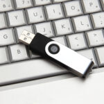 Promozione aziendale: le origini del successo delle chiavette USB personalizzate